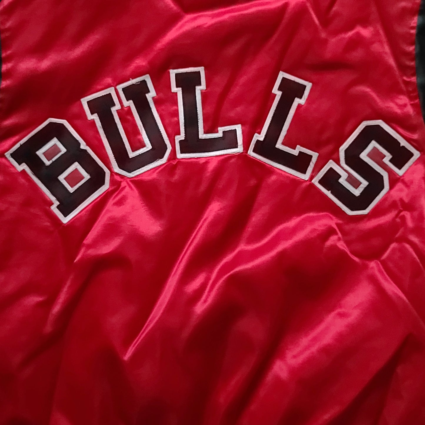 Vintage Chicago Bulls Chalkline Red Black Satin Jacket