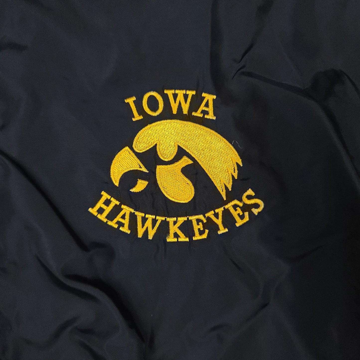 Vintage University of Iowa Hawkeyes Black Windbreaker Pullover Jacket