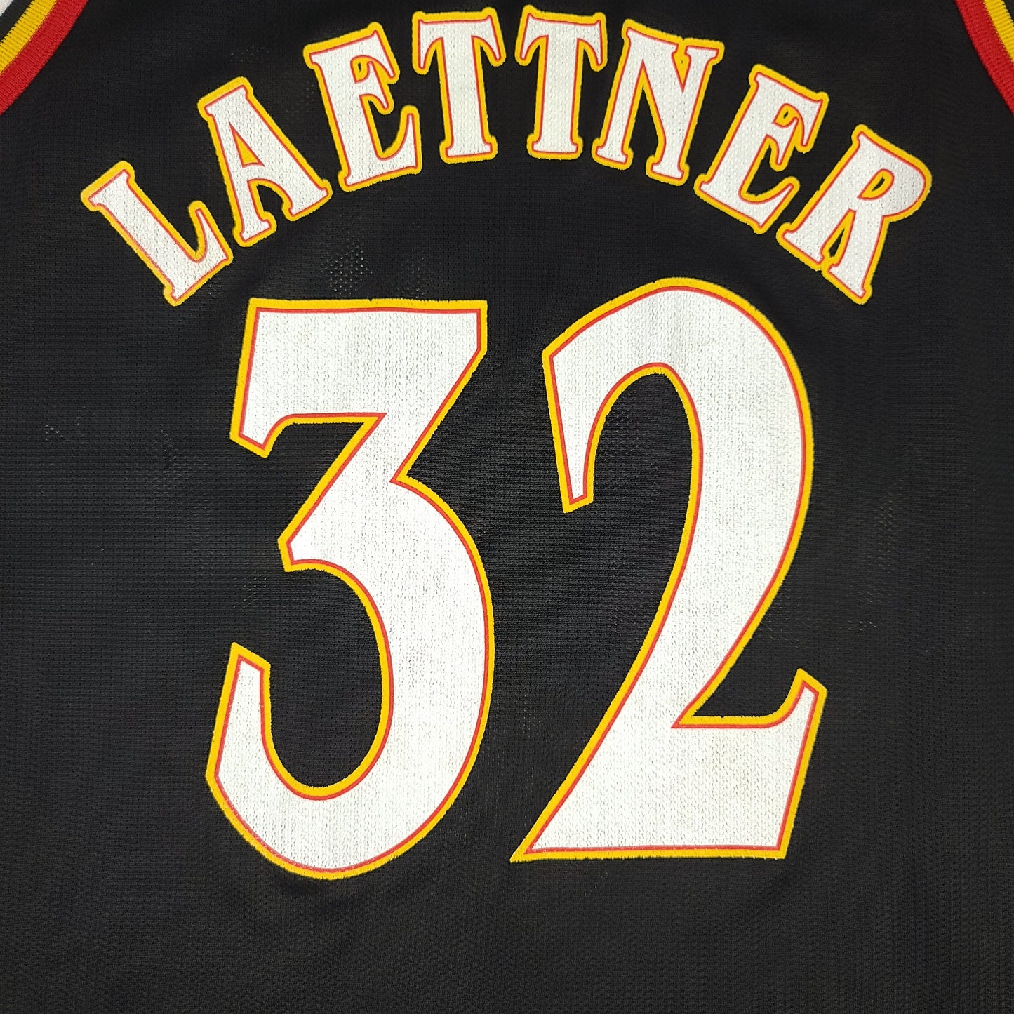 Vintage Christean Laettner Atlanta Hawks Champion Basketball Jersey