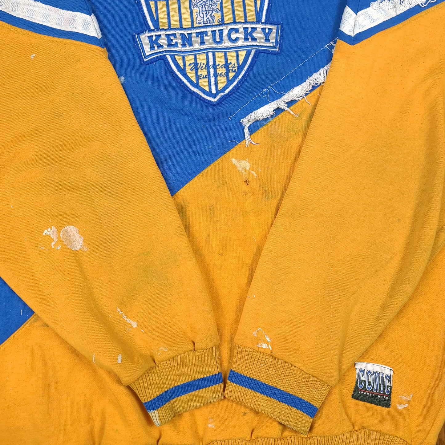 Vintage University of Kentucky Wildcats Blue Yellow Colorblock Sweatshirt (Thrashed)