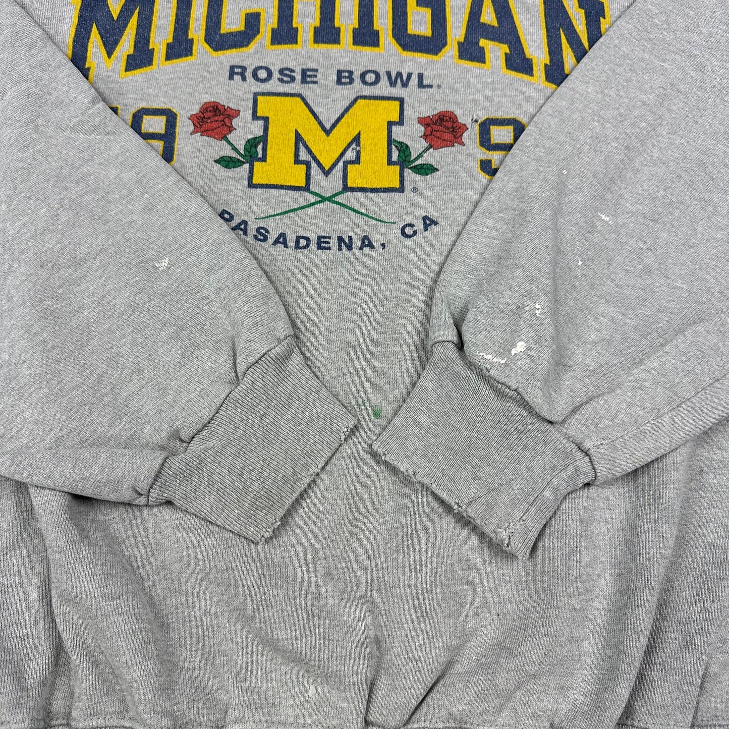 Vintage University of Michigan Gray 1998 Rose Bowl Champion Sweatshirt